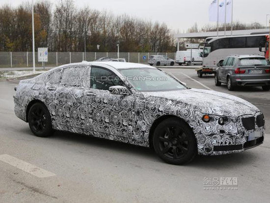 33米 宝马7系将推超长版AG真人平台对抗S级轴距超(图4) 33米 宝马7系将推超长版AG真人平台对抗S级轴距超(图4)